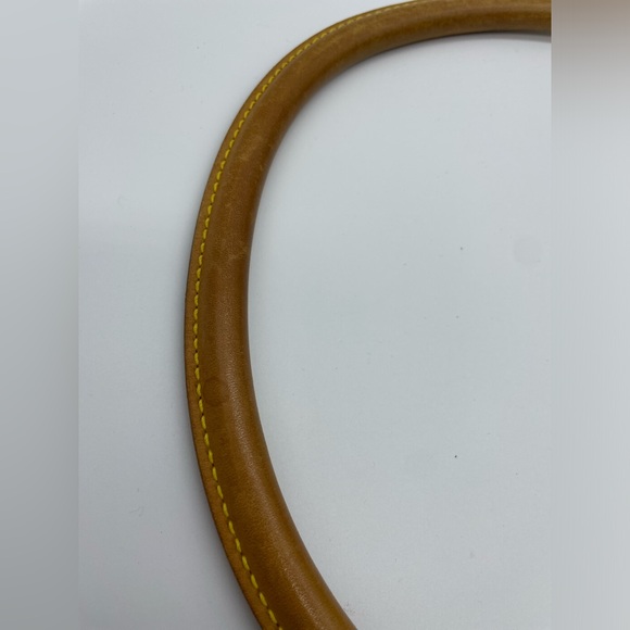 Louis Vuitton Monogram Looping Shoulder Bag - Picture 8 of 15